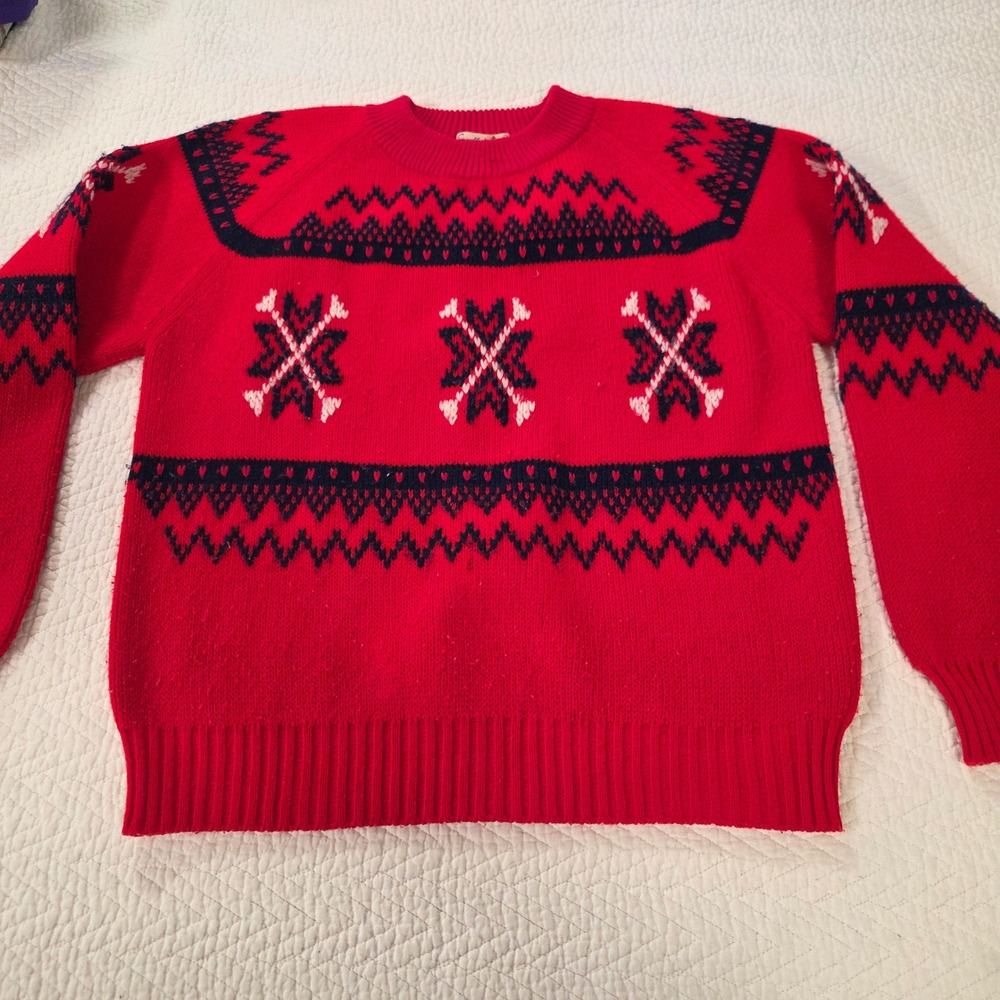 Snowflakes Vintage Red Fair Isle Snowflake Knit Sweater Small Acrylic Nordic‎